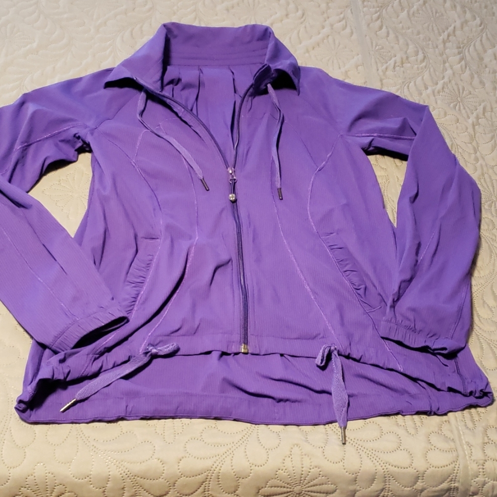 Lululemon wind breaker jacket